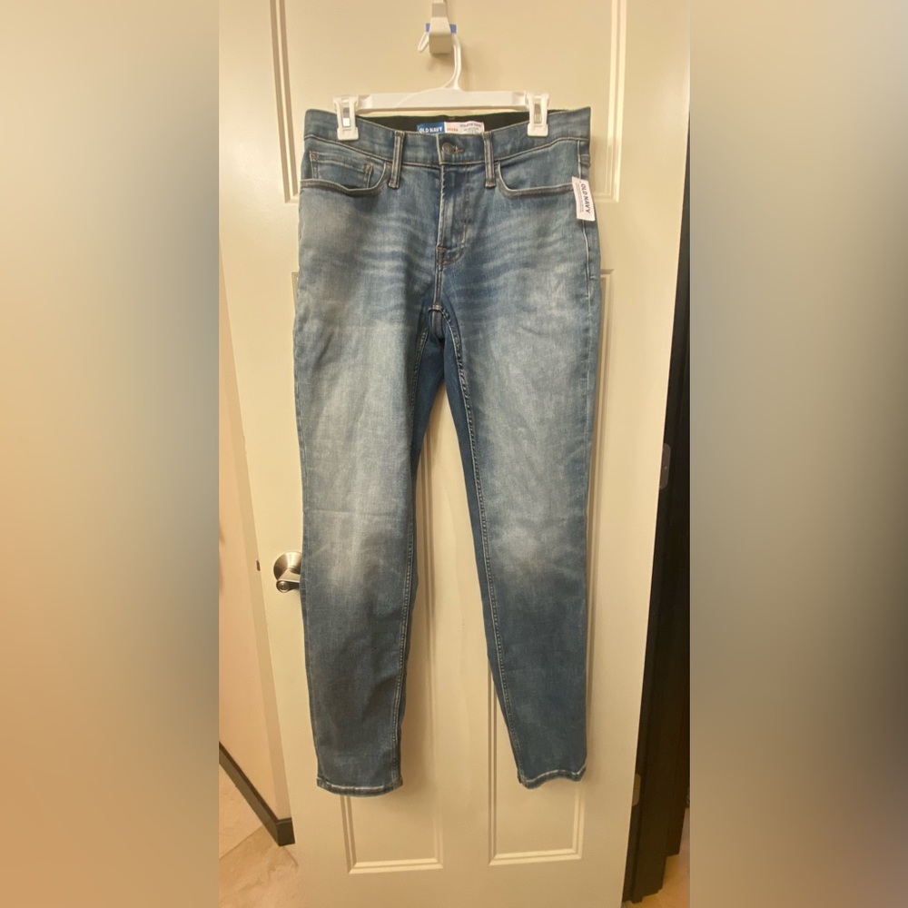 NWT Old Navy Men’s Athletic Taper Jeans sz 30 x 34 Medium Wash